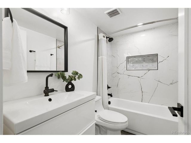 4251 Navajo St, Denver, CO 80211