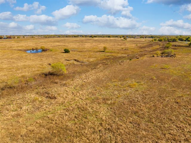 9 Fm 6, Nevada, TX 75173