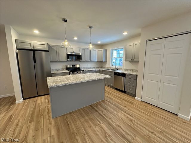 1208 Aberdeen Avenue, Youngstown, OH 44502