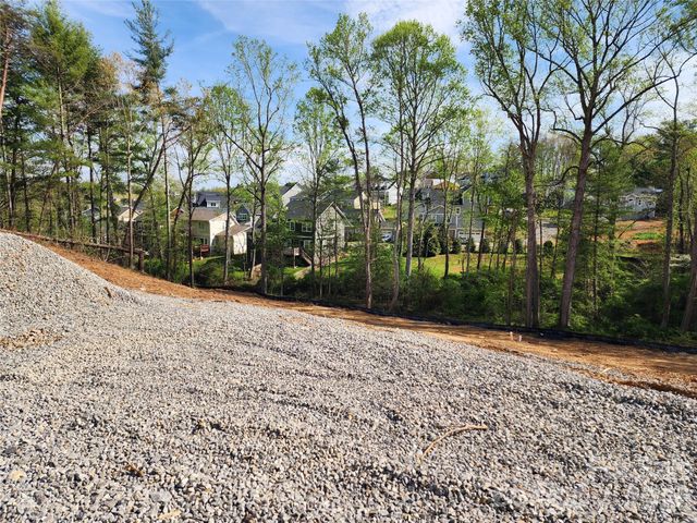 99999 Riverside Drive, Asheville, NC 28804