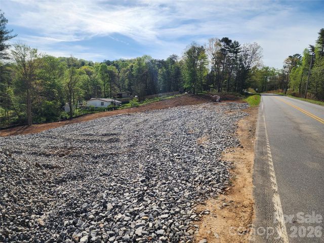 99999 Riverside Drive, Asheville, NC 28804