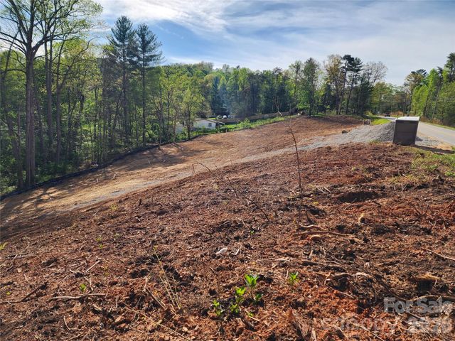 99999 Riverside Drive, Asheville, NC 28804