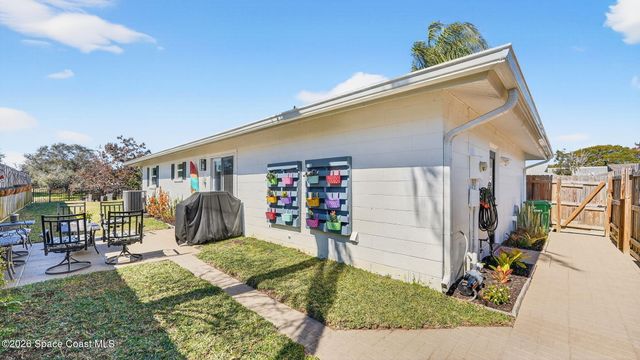 425 Via Valencia Court, Merritt Island, FL 32953