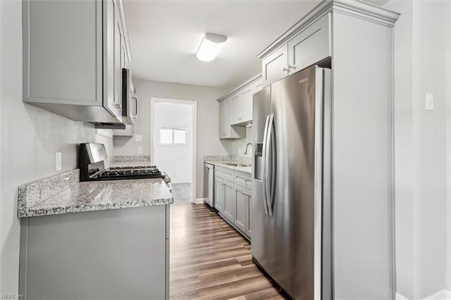 1312 River Oaks DR, Norfolk, VA 23502