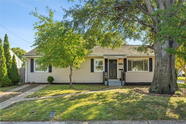1312 River Oaks DR, Norfolk, VA 23502