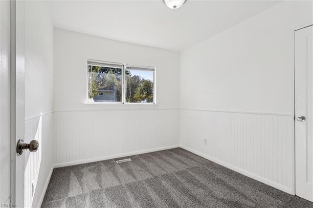 1312 River Oaks DR, Norfolk, VA 23502