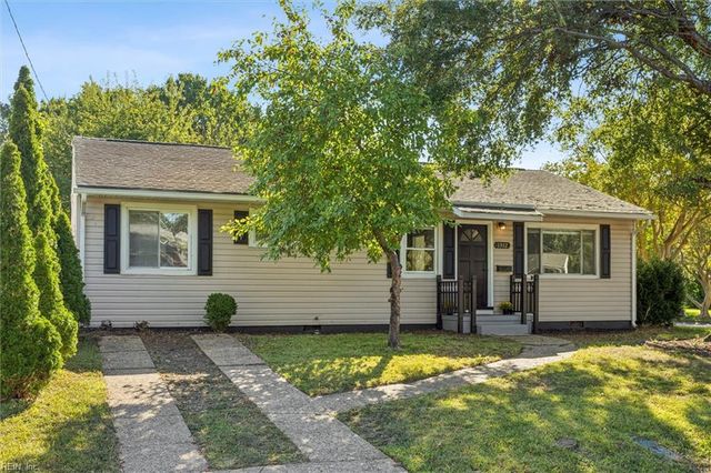 1312 River Oaks DR, Norfolk, VA 23502