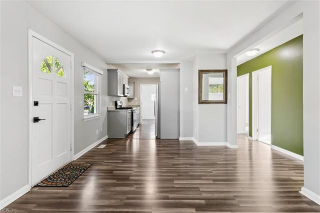 1312 River Oaks DR, Norfolk, VA 23502