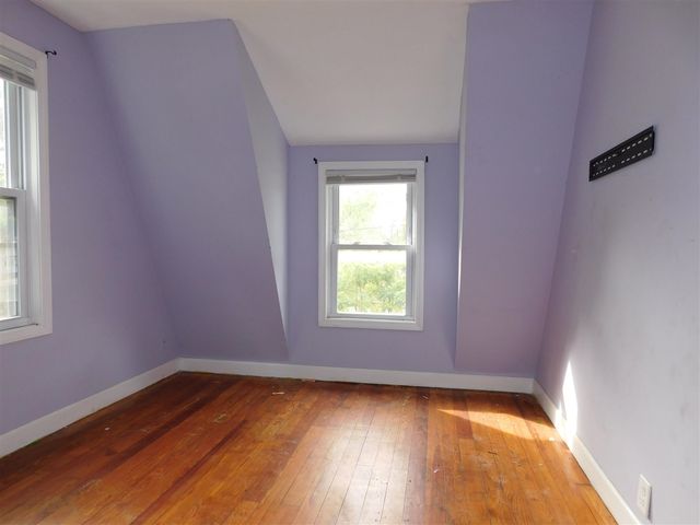 1009 Euclid Place, Lansing, MI 48912