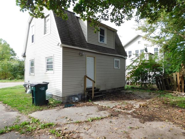 1009 Euclid Place, Lansing, MI 48912