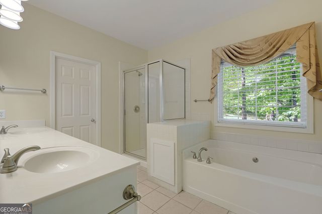 149 Walnut Ridge Drive, Hoschton, GA 30548