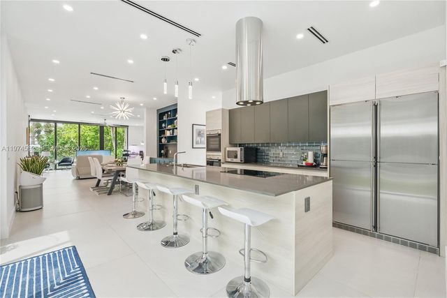 1845 NE 124th St, North Miami, FL 33181