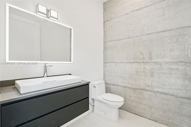 1845 NE 124th St, North Miami, FL 33181