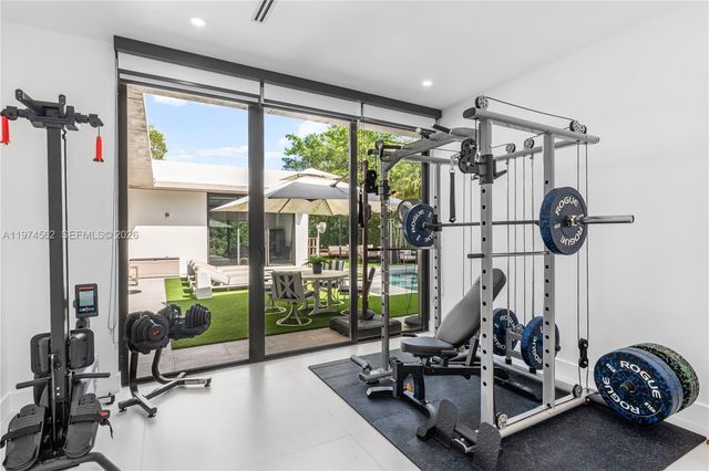 1845 NE 124th St, North Miami, FL 33181