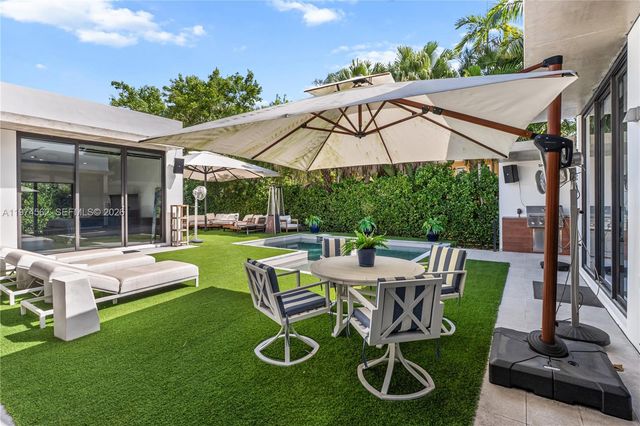 1845 NE 124th St, North Miami, FL 33181