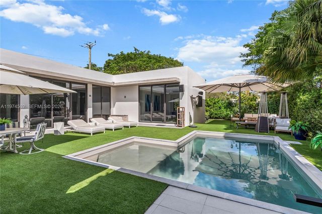 1845 NE 124th St, North Miami, FL 33181