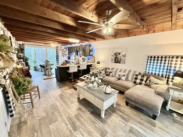 1312 Hens Nest Road, Whitley City, KY 42653