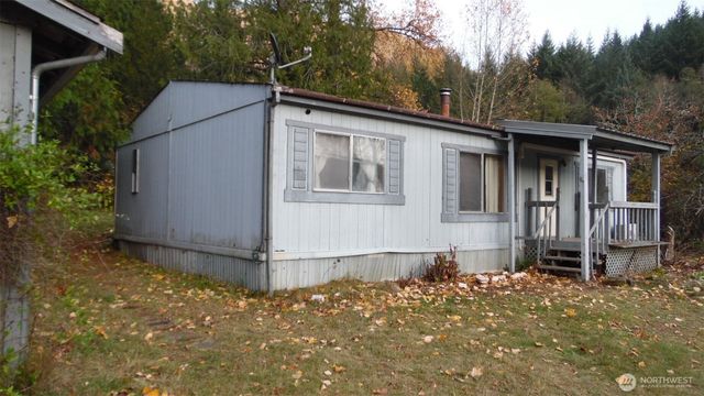 973 Davis Lake Road, Morton, WA 98356