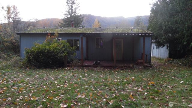 973 Davis Lake Road, Morton, WA 98356