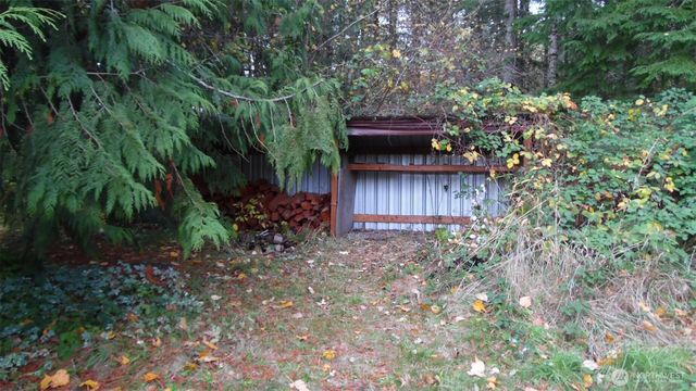 973 Davis Lake Road, Morton, WA 98356