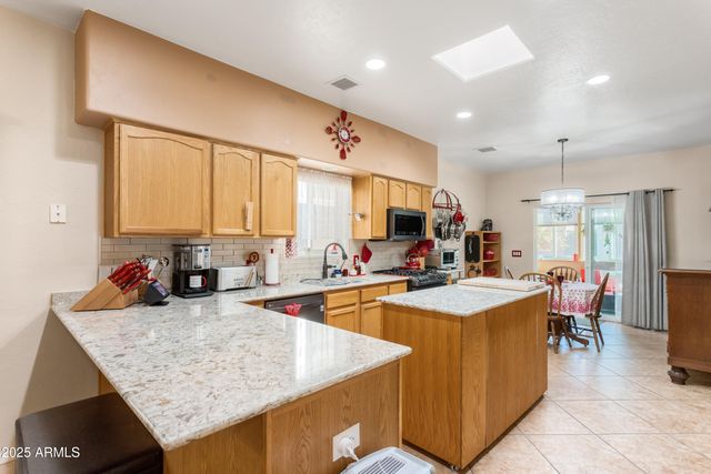 447 S Meadowood Lane, Sierra Vista, AZ 85635