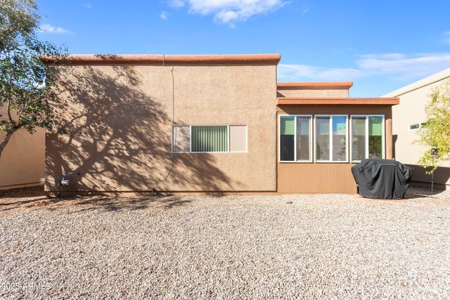 447 S Meadowood Lane, Sierra Vista, AZ 85635