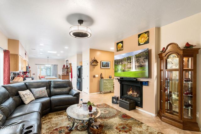 447 S Meadowood Lane, Sierra Vista, AZ 85635