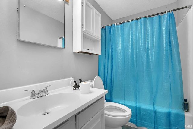 1654 O'Brien St Street, South Bend, IN 46628