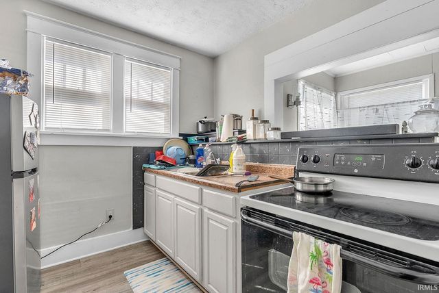 1654 O'Brien St Street, South Bend, IN 46628