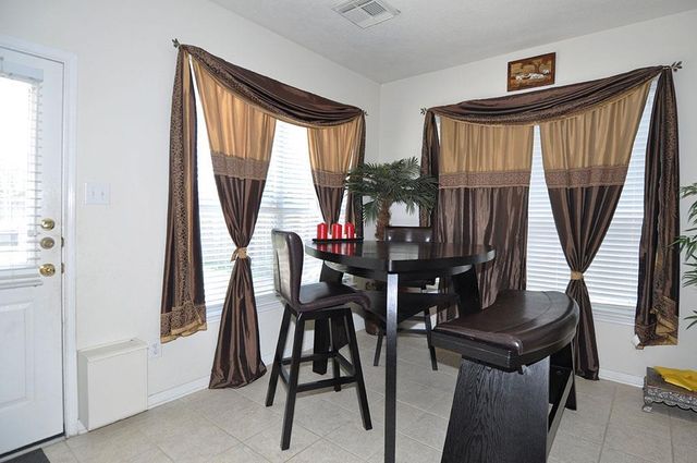 15114 Brookwood Bridge Lane, Sugar Land, TX 77498