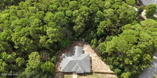 152 Sycamore Drive, Pass Christian, MS 39571