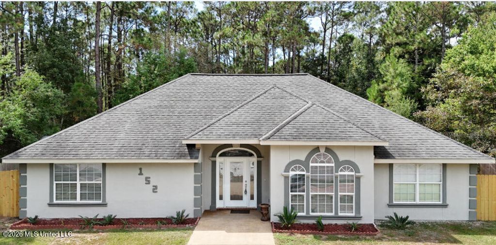 152 Sycamore Drive, Pass Christian, MS 39571