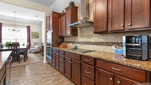 1040 Water Oak, Schertz, TX 78154