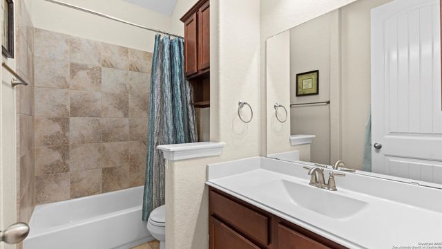 1040 Water Oak, Schertz, TX 78154