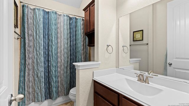 1040 Water Oak, Schertz, TX 78154