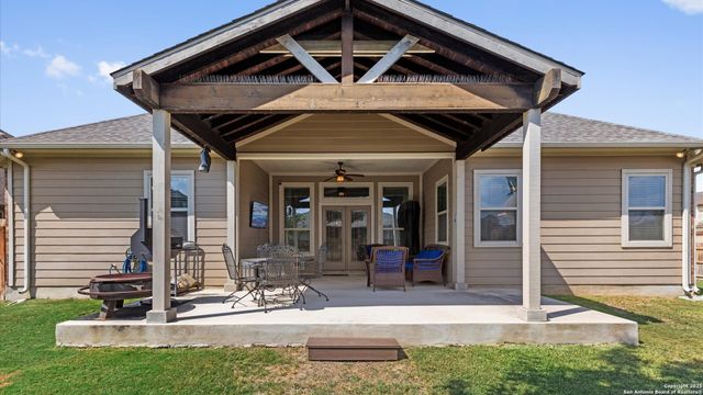 1040 Water Oak, Schertz, TX 78154