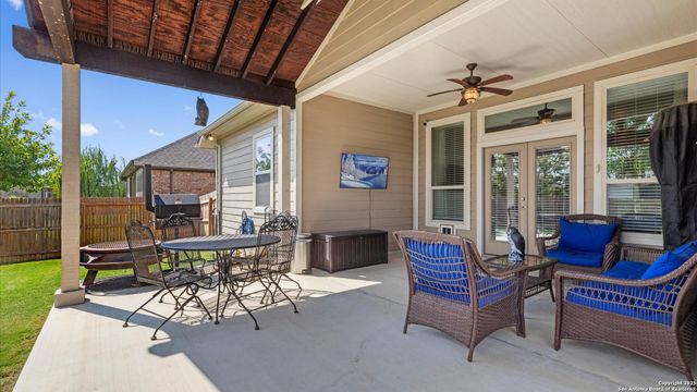 1040 Water Oak, Schertz, TX 78154