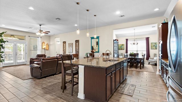 1040 Water Oak, Schertz, TX 78154