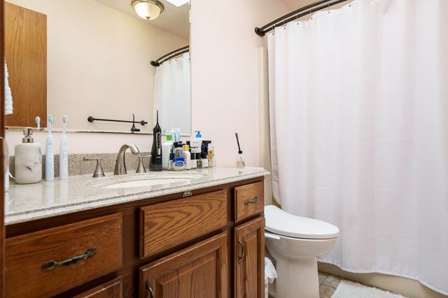 10966 China Berry Lane, Machesney Park, IL 61115