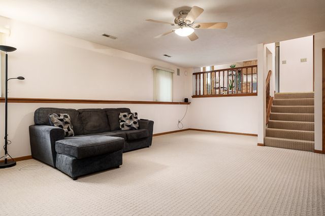 10966 China Berry Lane, Machesney Park, IL 61115
