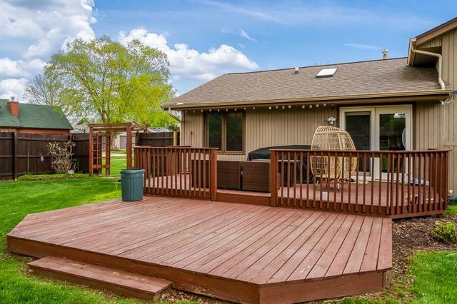 10966 China Berry Lane, Machesney Park, IL 61115