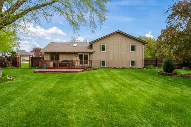 10966 China Berry Lane, Machesney Park, IL 61115