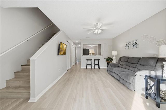 1453 HIGHLAND RIDGE CIRCLE, Brandon, FL 33510