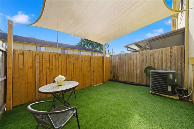 1453 HIGHLAND RIDGE CIRCLE, Brandon, FL 33510