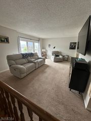 19 Amherst Ct, Hamburg Boro, NJ 07419