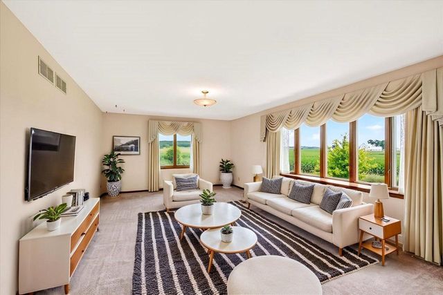 7124 Schneider Road, Middleton, WI 53562