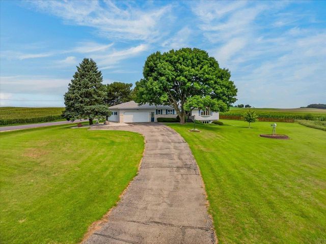 7124 Schneider Road, Middleton, WI 53562
