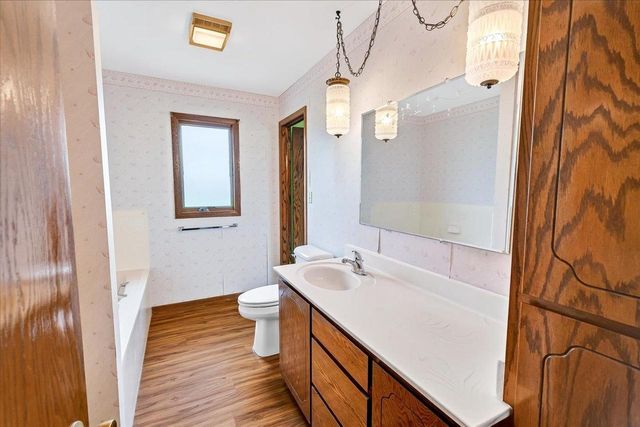 7124 Schneider Road, Middleton, WI 53562