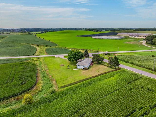 7124 Schneider Road, Middleton, WI 53562