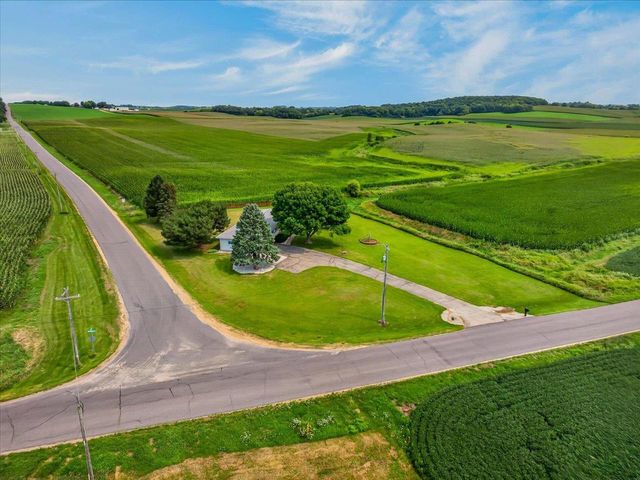 7124 Schneider Road, Middleton, WI 53562
